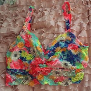 Victoria's Secret PINK Floral Bralette Size M NWT
